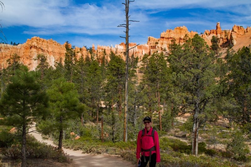 Heading down Navajo Trail