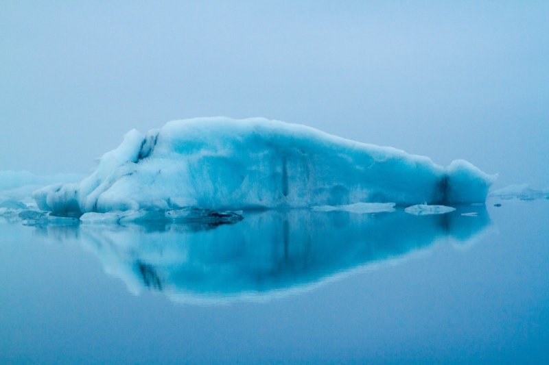 View of Jökulsárlón Lagoon, full of icebergs from the Breiðamerkurjökull glacier, fog, mood and (somewhere) Anna, Wayne and Kerrie