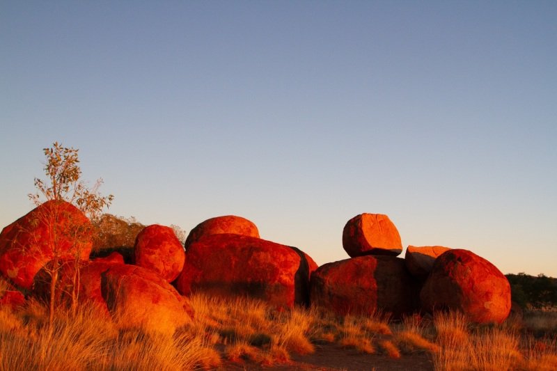 Karlu Karlu at sunrise