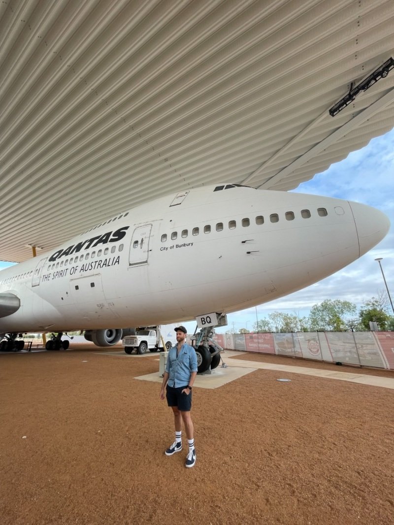 Steve with a Qantas 747